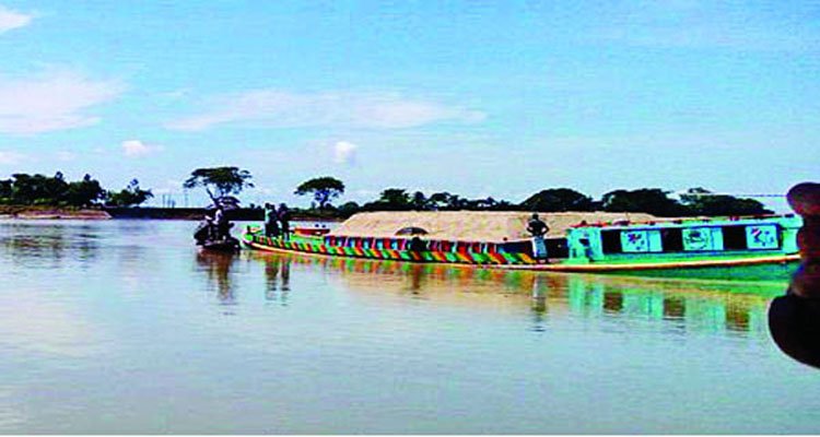 জামালগঞ্জে সুরমা নদীতে চাঁদাবাজি, আটক ১