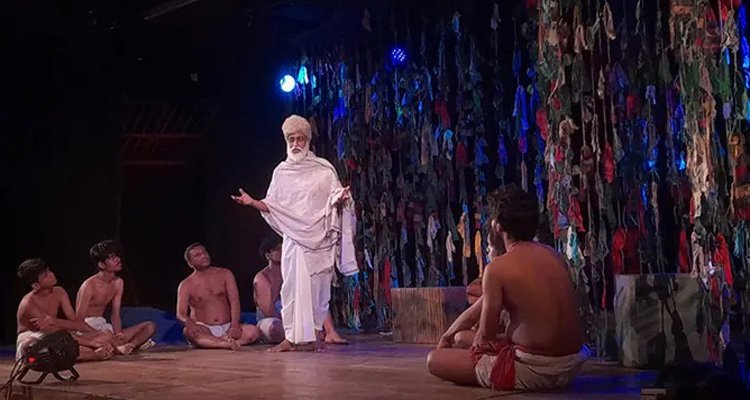 জীবনকে ঘিরেই ‘উত্তরণ’