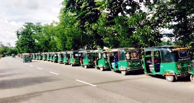চুনারুঘাটে গ্যাস সংকট, অটোরিকশা যাত্রীদের ভোগান্তি