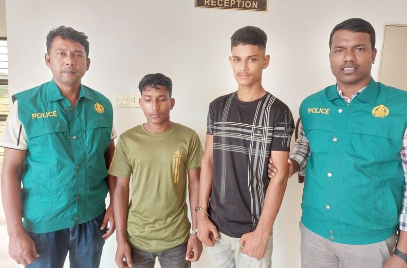 সিলেটে ৩ লক্ষ টাকার ভারতীয় চিনি জব্দ, আটক ২