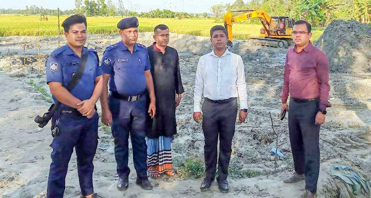 কৃষিজমিতে মাটি কাটার দায়ে জরিমানা, দুজনকে কারাদন্ড
