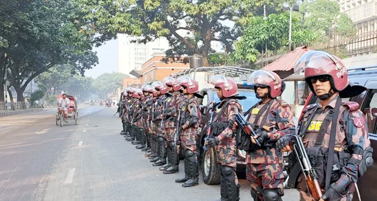 সারাদেশে ২৩২ প্লাটুন বিজিবি মোতায়েন