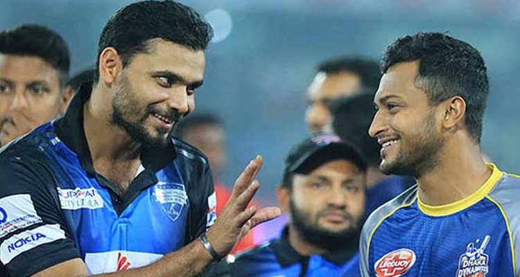 সাকিবকে নিয়ে মাশরাফির স্ট্যাটাস