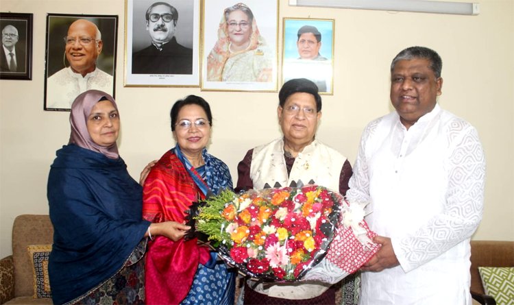 পররাষ্ট্রমন্ত্রীর সঙ্গে সস্ত্রীক দেখা করলেন মেয়র আনোয়ারুজ্জামান চৌধুরী