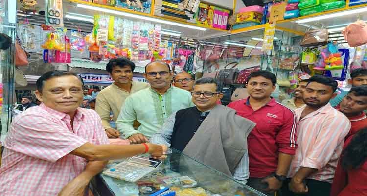 নৌকার প্রার্থী মাহবুব আলী বিভিন্ন শ্রেণি পেশার মানুষের সাথে সাক্ষাৎ