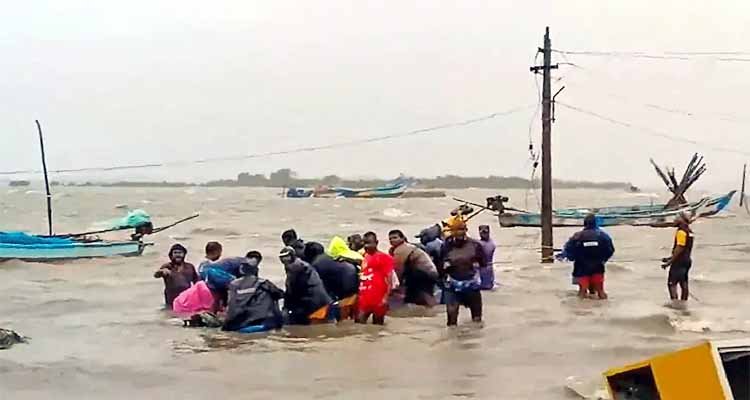 ঘূর্ণিঝড় মিগজাউম: অতিবৃষ্টিতে আটজন নিহত