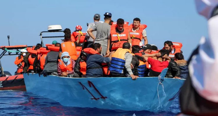 চলতি বছরে ভূমধ্যসাগর পেরিয়ে ইতালিতে ১২ হাজার বাংলাদেশি