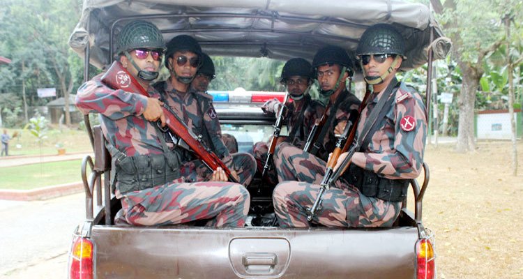 আইনশৃঙ্খলা রক্ষায় ১৫৬ প্লাটুন বিজিবি মোতায়েন