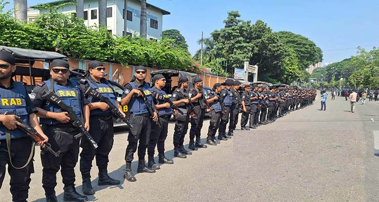 সারাদেশে র্যাবের ৪৩৫ টহল দল মোতায়েন